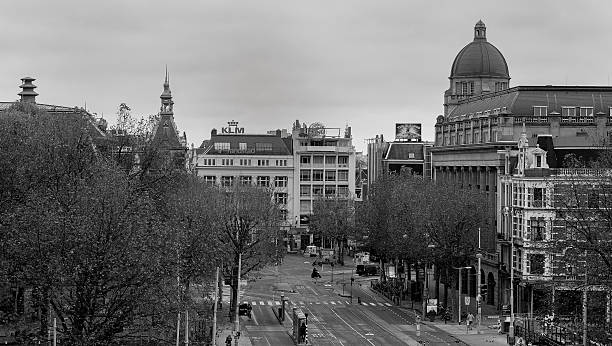 città di amsterdam, paesi bassi - cable car railroad track creativity tramway foto e immagini stock