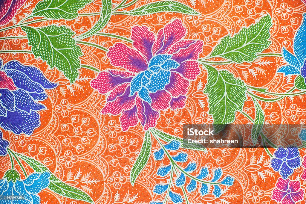 Indahnya Seni Bermotif Batik Malaysia dan Indonesia - Bebas Royalti Batik Foto Stok