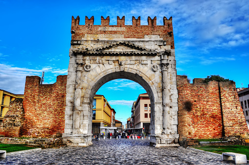 Arco de Augusto en Rimini photo