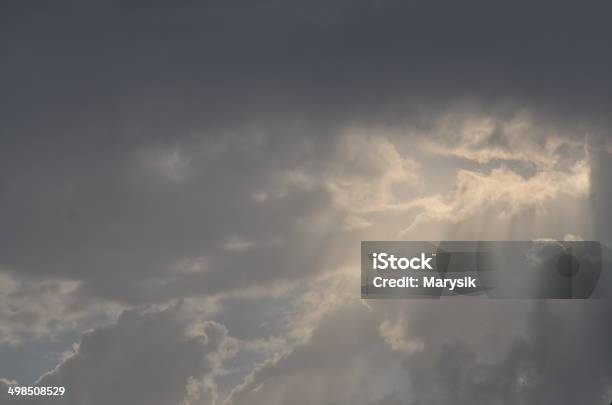 Foto de Nuvem No Céu Do Sol e mais fotos de stock de Alto-Cúmulo - Alto-Cúmulo, Brilho Solar, Chuva