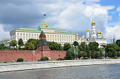 kremlin-in-moskau.jpg?b=1&s=170x170&k=20&c=j5JMX1OJ4lGfCeMFBrGhwqMEAETc5YNhBQi1hon37mE=