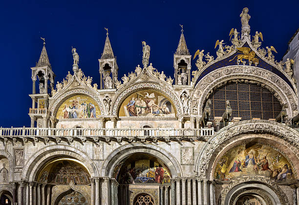 basilique san marco à venise - religious mark photos photos et images de collection