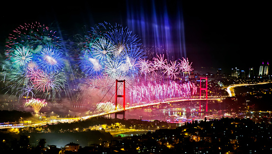 Bosphorus Bridge Long party..