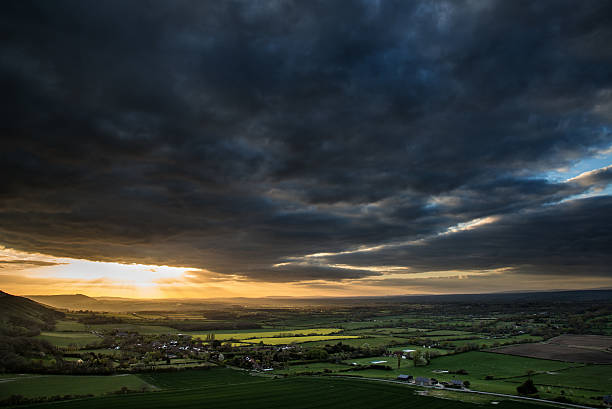 istock Stunning Summer sunset across countryside landscape with dramati 498531597
