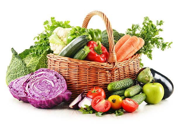 variedade de legumes frescos orgânicos isolado no branco - eggplant vegetable vegetable garden plant - fotografias e filmes do acervo