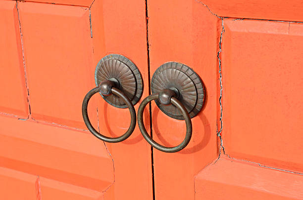 istock Old Red Chinese Door 498553350