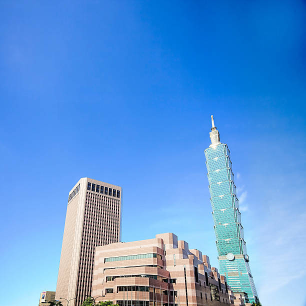 istock Nice night view of Taipei city 498565529