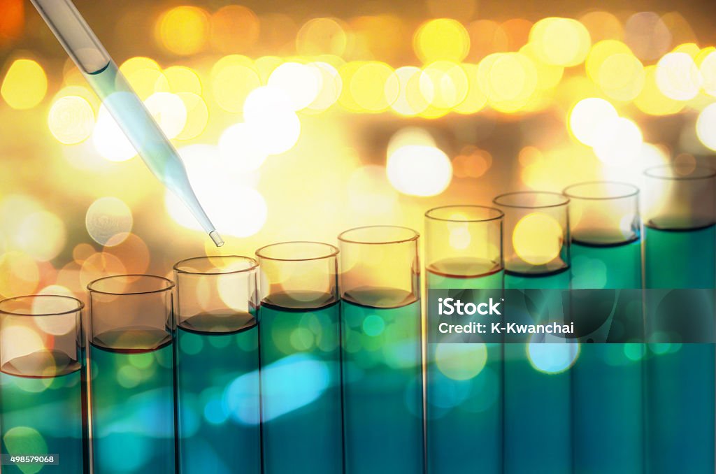 science laboratory tubos de ensaio - Foto de stock de 2015 royalty-free