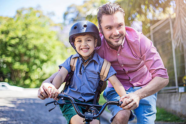 istock Fun with the bicycle on the way to school 498605994