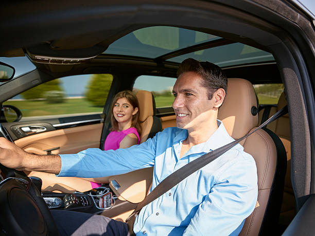 istock Couple going on a road trip 498609540
