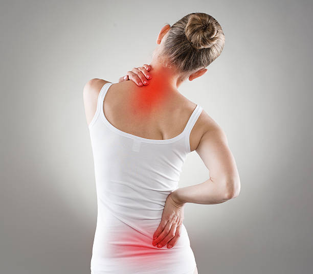 nape dolore - pain shoulder human joint cramp foto e immagini stock