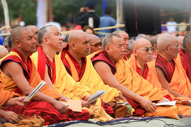 Unbekannten prayig Buddhistische Mönche – Foto