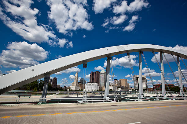 istock Columbus through the new Main Street Bridge 498614109