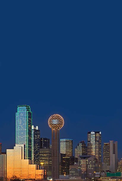 Dallas Skyline at Night Dallas, Texas citiscape, downtown skyline at night. reunion tower photos stock pictures, royalty-free photos & images