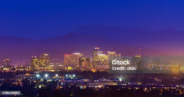 Phoenix Arizona Skyline Panorama Miasta Wieżowce Zmierzch W Nocy Copyspace - zdjęcia stockowe i więcej obrazów Phoenix - Stan Arizona