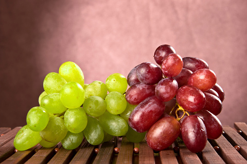 Red and green fresh grapes