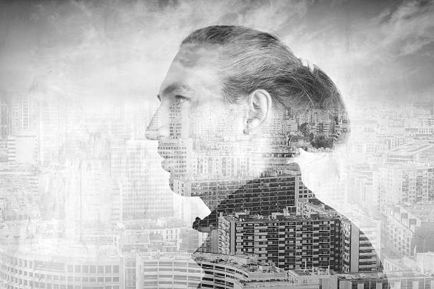 istock Pportrait of a man over modern cityscape 498660954
