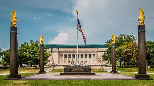 istock Indiana World War Memorial Plaza 498713852