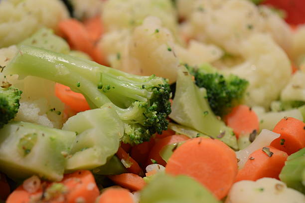 istock Juicy healthy steamed vegetables 498715872