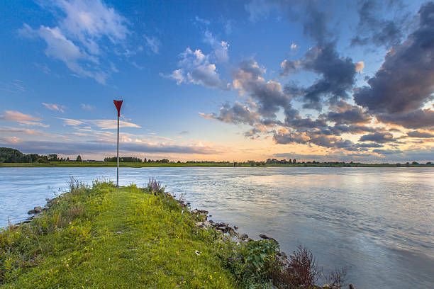 istock Erosion preventing Pier in the Rhine 498716398