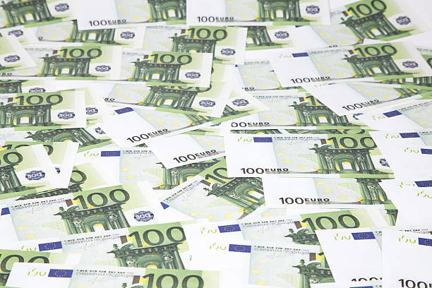 istock Background of one hundred euro 498763822