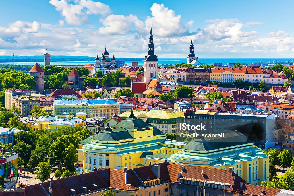 Ciudad antigua de Tallinn, Estonia - Foto de stock de Tallinn libre de derechos