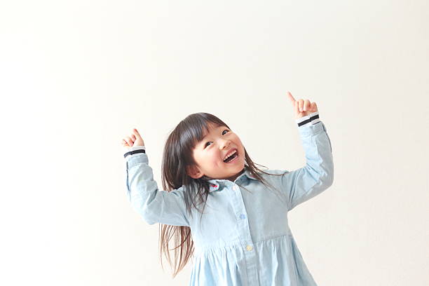 少女 - 日本人　笑顔 ストックフォトと画像