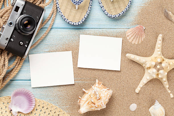 istock Travel and vacation photo frames and items 498799420