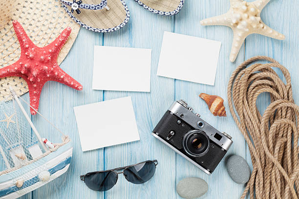 istock Travel and vacation photo frames and items 498799540