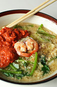 meeresfr%C3%BCchte-vermicelli-suppe-und-