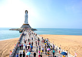 kwan-yin-statue-auf-der-insel-hainan.jpg?b=1&s=170x170&k=20&c=VFT_kMdbYEcRS15mScNqG7mr3-X3DrYD9gOvEU9Kqtc=