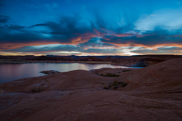 istock Lake Powell after Sunset 498830300