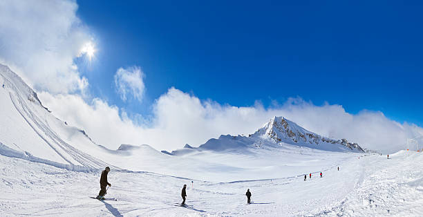 istock Mountains ski resort Kaprun Austria 498842940