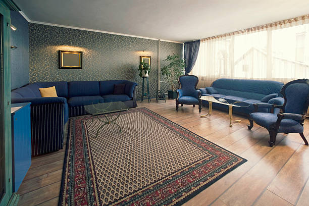 istock Spacious classic style living room 498879171