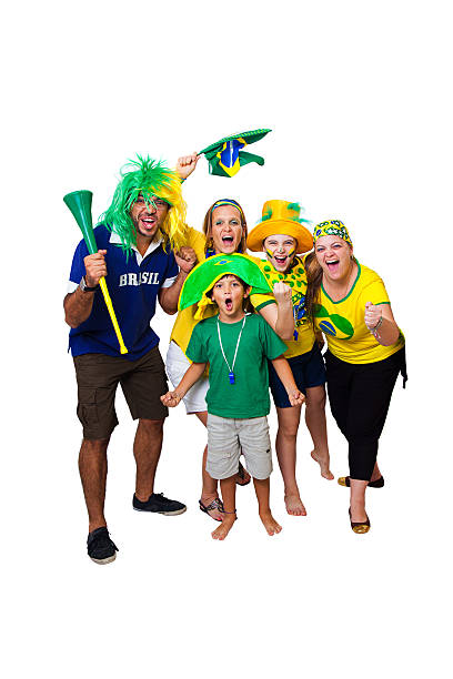 istock Brazilian family cheering on 498883409