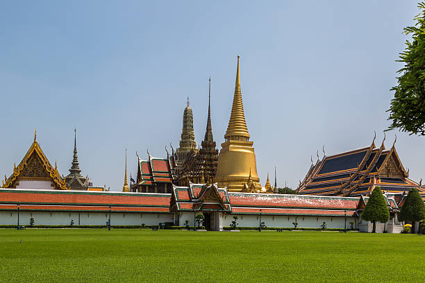 grand palace bangkok - prasart phra debidorn zdjęcia i obrazy z banku zdjęć