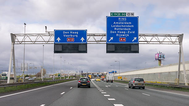 고속도로 교통 및 도로번호 정보를 the netherlands - two lane highway multiple lane highway construction frame transportation 뉴스 사진 이미지