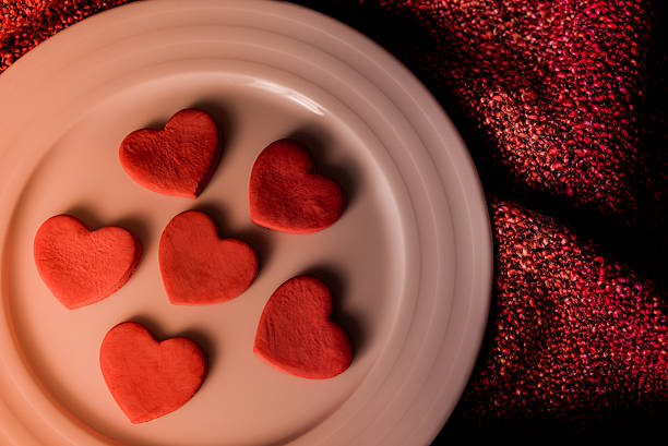 istock Cookies in shape of heart 498915516