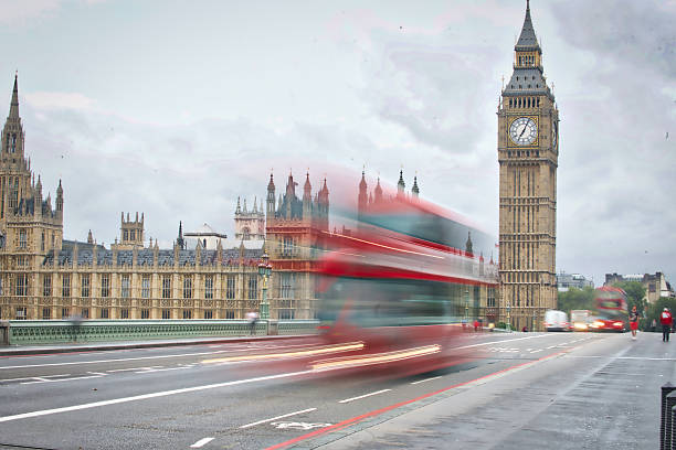 autocarro de vermelho - big ben london england hdr houses of parliament london imagens e fotografias de stock