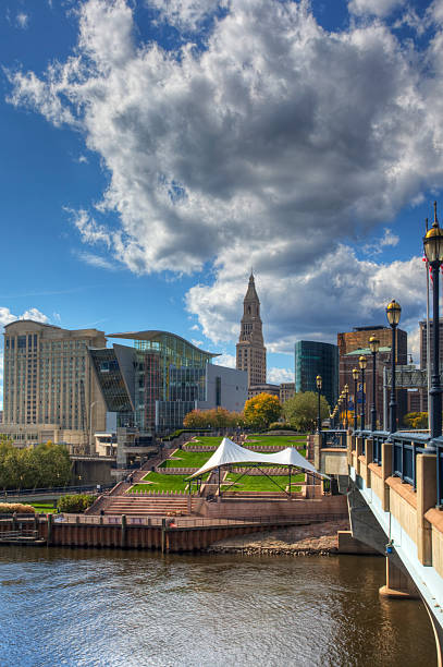 istock Vertical view of the Hartford, Connecticut skyline 498943042