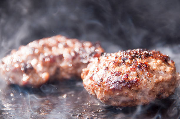 istock Juicy burgers 498948174