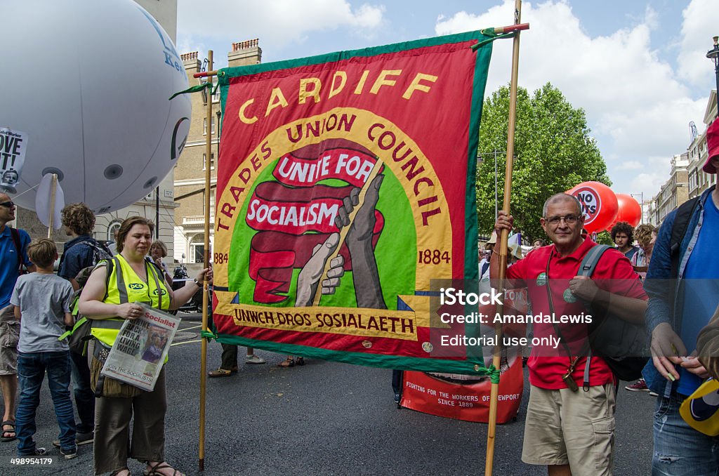 Cardiff Unione Banner, Dimostrazione di protesta marzo - Foto stock royalty-free di Ambientazione esterna