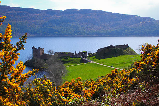 castelo de urquhart - urquhart castle - fotografias e filmes do acervo