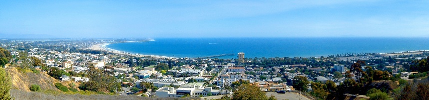 Panoramic view of Ventura with the ocean in the background