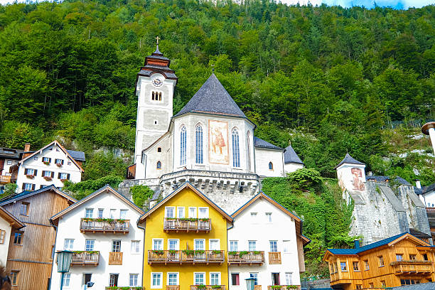 istock Scenic landscape view of Hallstatt, Austria 499005332