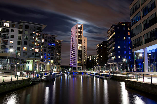 leeds-clarence dock - leeds england yorkshire canal museum foto e immagini stock