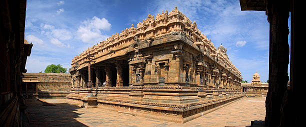 istock Gangaikonda cholapuram temple 499049318