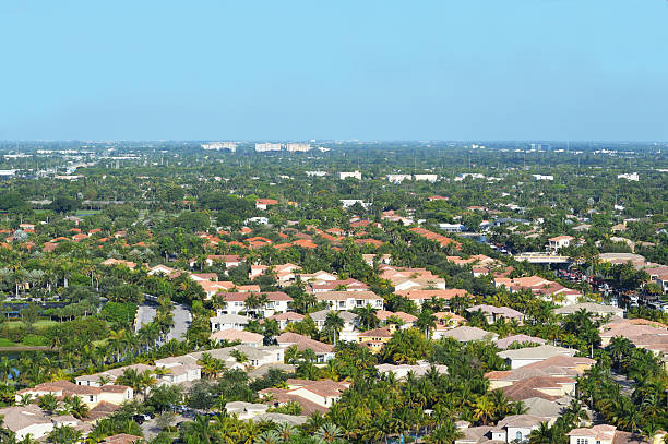 istock Tropical Houses in Suburbs 499110317