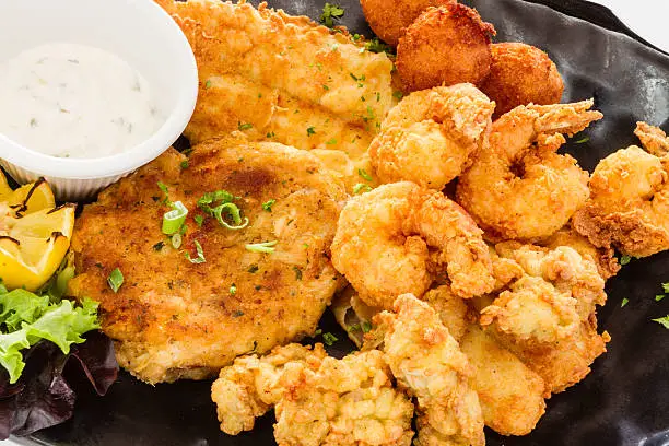 Photo of Fried seafood platter.