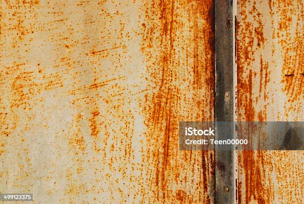 Branco Pintado Com Textura De Metal Enferrujada - Fotografias de stock e mais imagens de Abstrato - Abstrato, Antigo, Aço